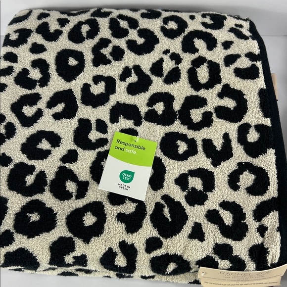 Rachel Zoe Black and Cream Leopard Towel Set Bath Hand Wash Cotton Set of 8 NEW - Picture 4 of 7